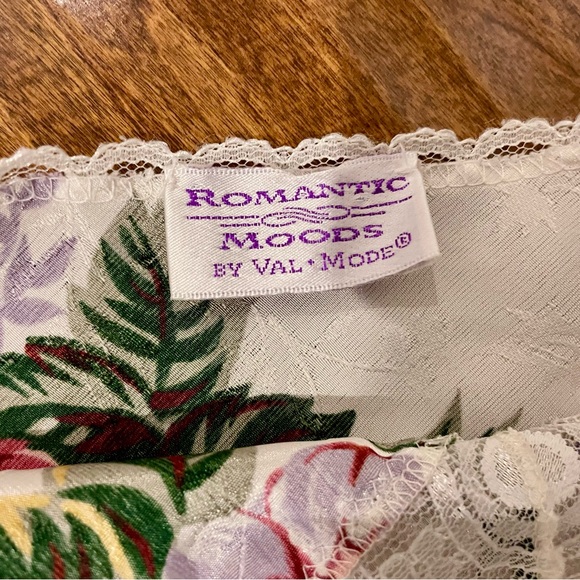 Romantic Moods by Val Mode floral chemise nightie - Picture 5 of 7